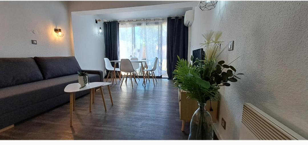 Appartement Residence De Vacances Les Hameaux De Camargue Arles Buitenkant foto
